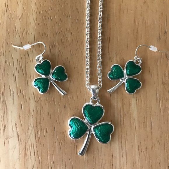 Shamrock Necklace Earrings Set Pendant 18 inch Chain St Patrick's Day Pa… - Picture 8 of 12